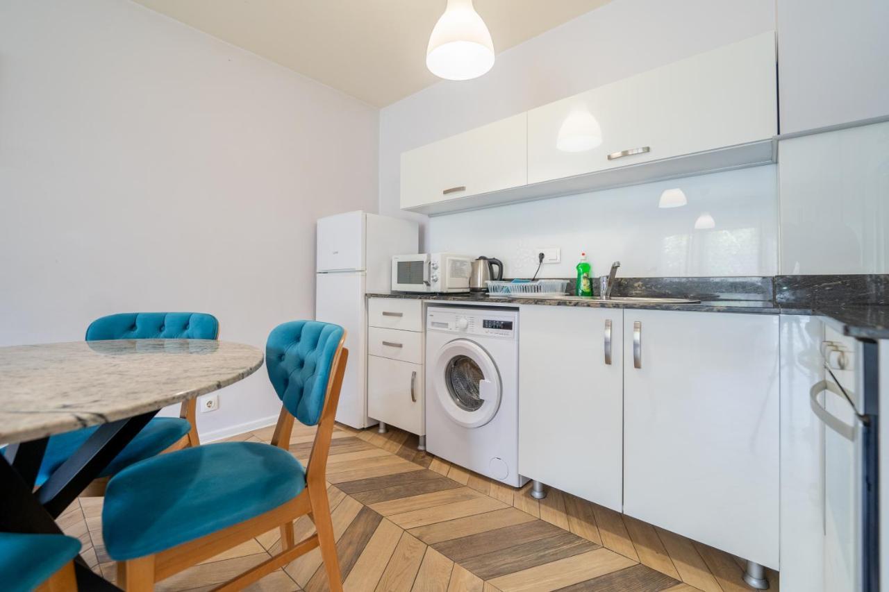 Sunny Apartment In Studentski Grad, Behind Unss 소피아 외부 사진