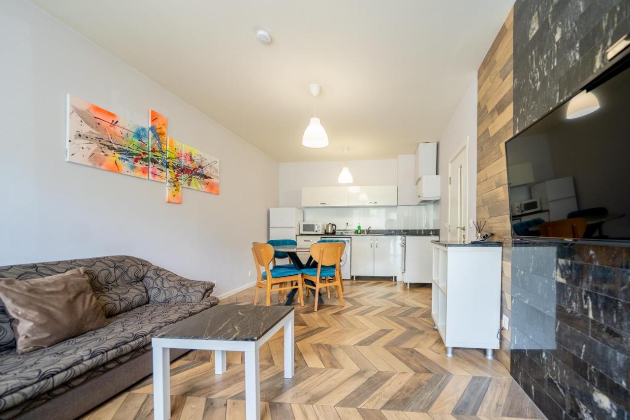Sunny Apartment In Studentski Grad, Behind Unss 소피아 외부 사진