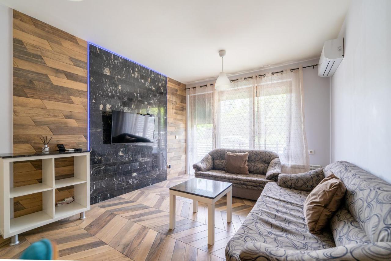 Sunny Apartment In Studentski Grad, Behind Unss 소피아 외부 사진